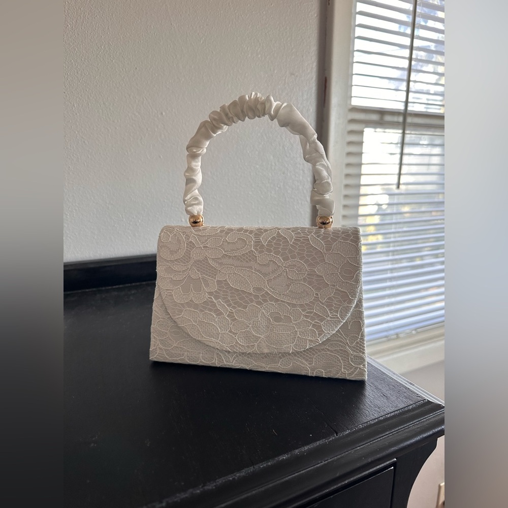 Bridal White Mini Handbag Clutch Lace Chain Crossbody